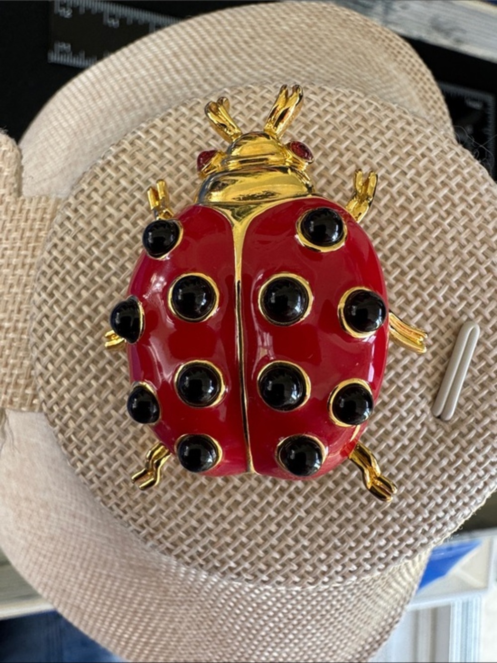 VTG Trifari Ladybug Brooch - goldtone